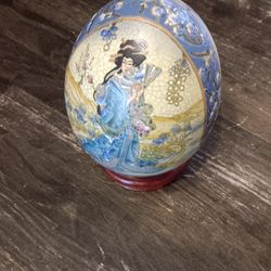 RARE Beautiful Authentic Japanese Satsuma Collectible Porcelain Egg 6"T