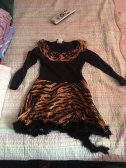 Halloween costume size child small