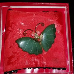 Vintage Gold Toned Jade Winged Butterfly Brooch/Pin