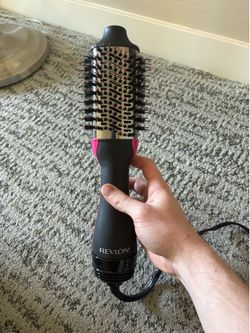 Hot air brush dryer