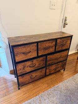 WLIVE 7-Drawer Dresser / TV Stand – Rustic Brown