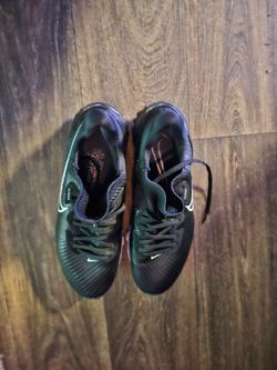 Nike tennis shoes
