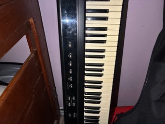 Keyboard for Sale – Works Great, $100 (Pickup Today!)