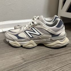 Grey Beige new Balances 