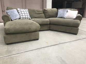 Like new Gorgeous seafoam Macy’s Sectional