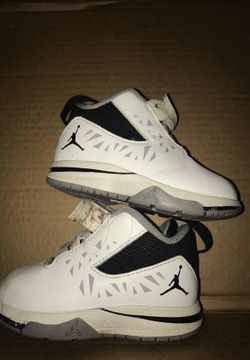 Black and white Jordan's size 5c