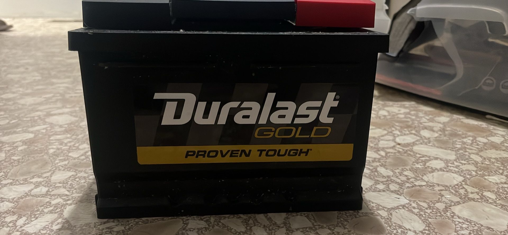 Top mount car battery 