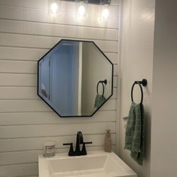 Octagon Mirror 25”