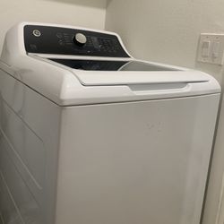 GE Washer • Available For pick Up Dec 26th…