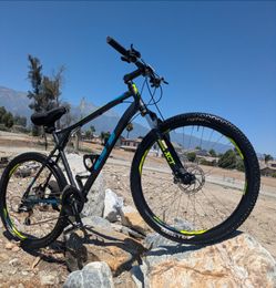 GT AGGRESSOR MOUNTAIN BIKE