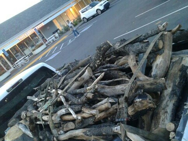 Dry Oak Firewood
