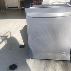 Whirlpool Dishwasher