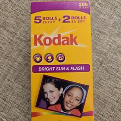 Kodak 200 ISO 35mm Color Print Film (3 Rolls) - Expired 2006