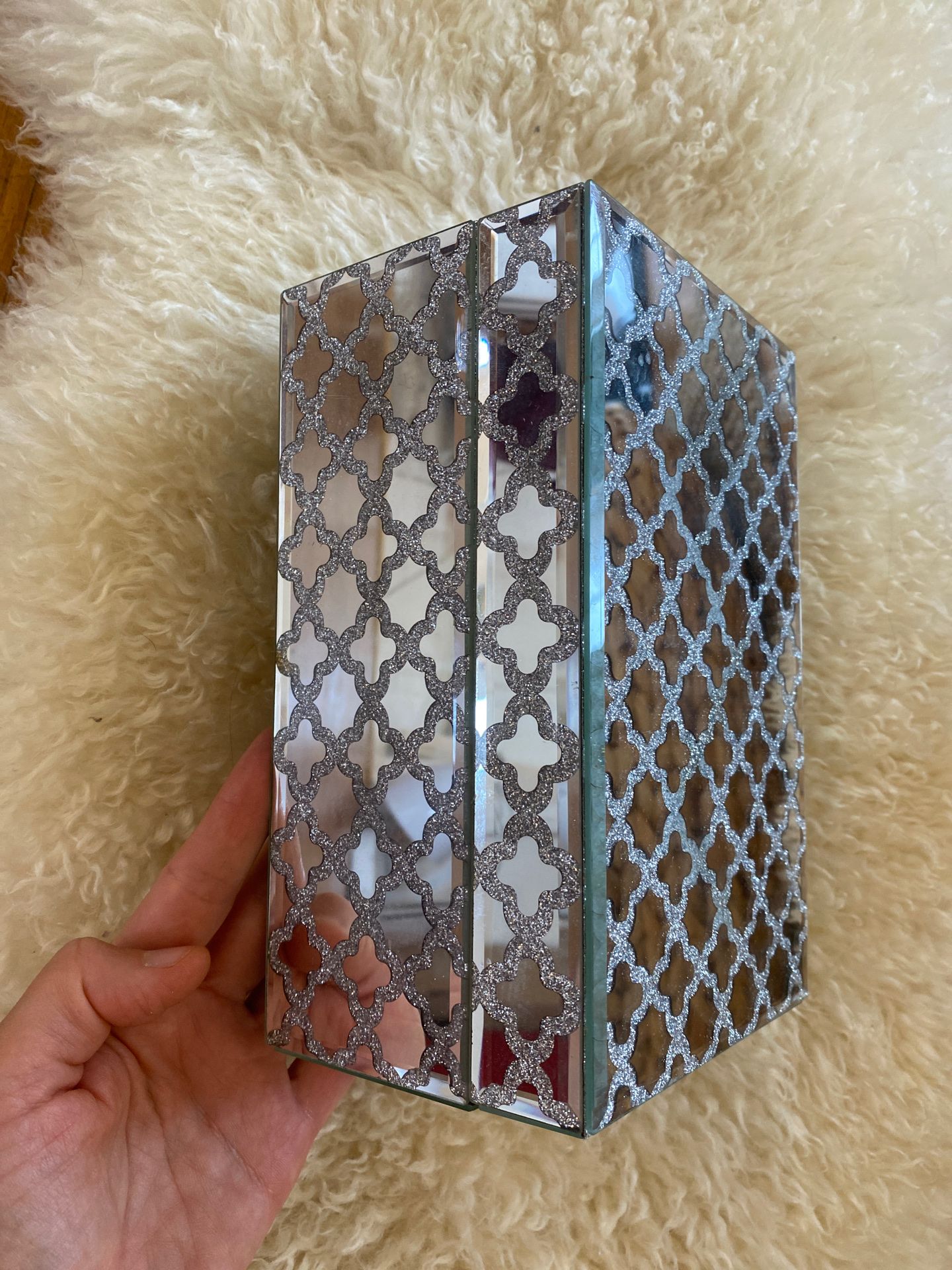 New with tags Cynthia Rowley diamond pattern mirrored jewelry box