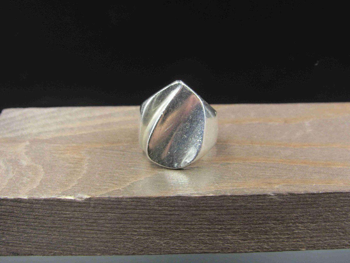 Size 6.5 Sterling Silver Abstract Heavy Cool Design Band Ring
