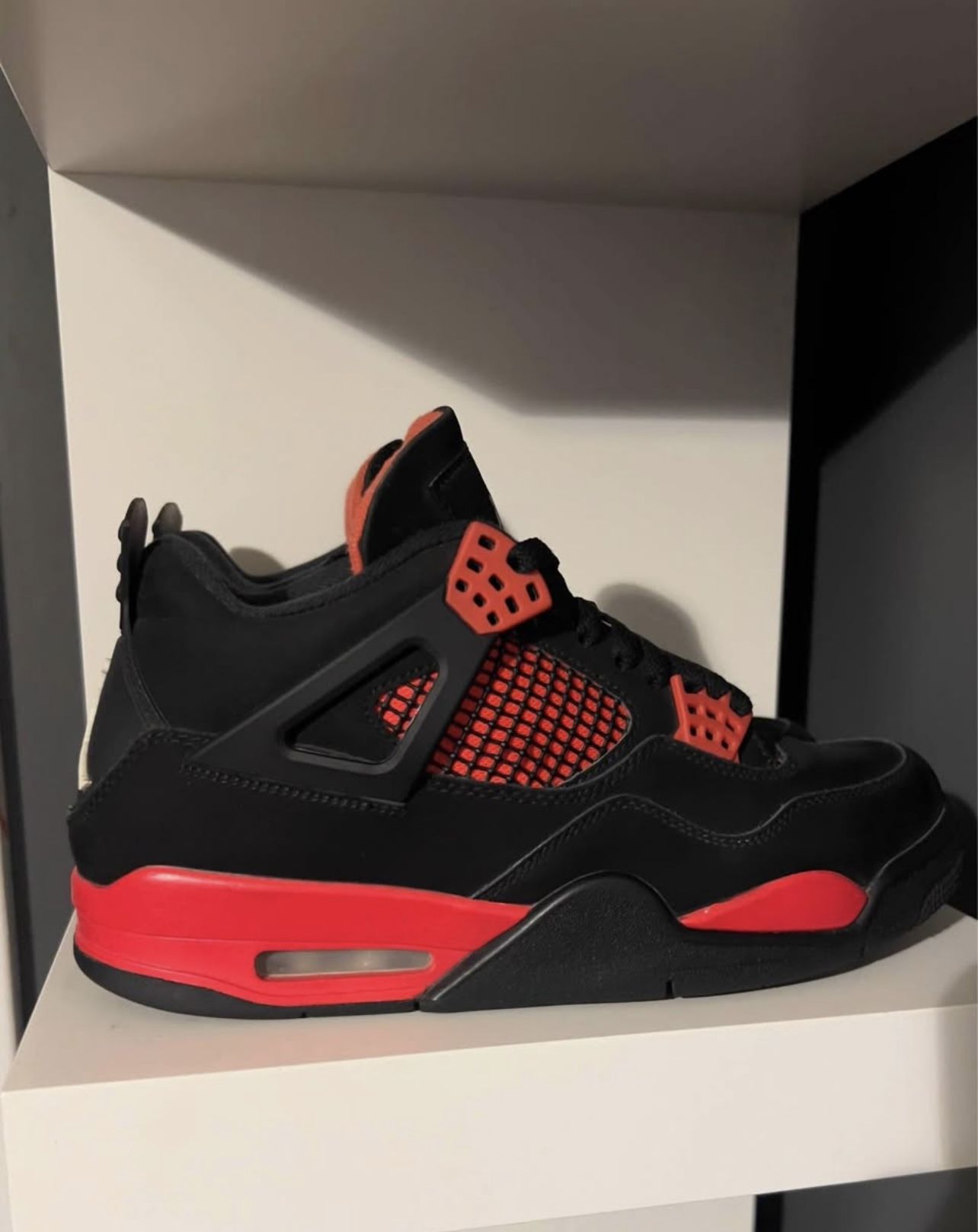 Jordan 4