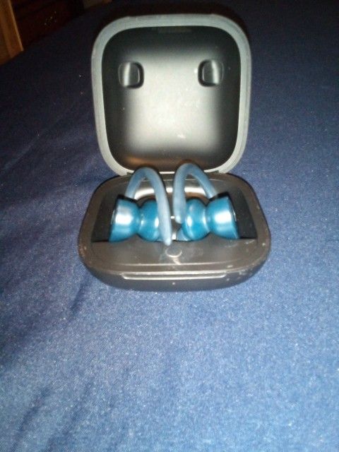 Turquoise Dre Beats