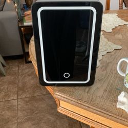 Mini Mini Fridge For Skincare 