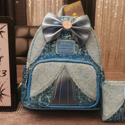 Disney Exclusive Sequins Cinderella Loungefly w/wallet 