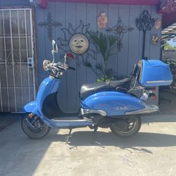 150cc Moped