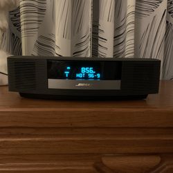 Bose Wave III With Accessories 
