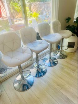 4 barstools