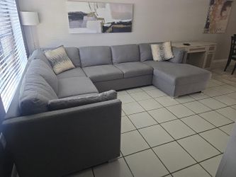 Large Gray Sectional Sofa w/ Pull-Out & Storage – Excellent Condition