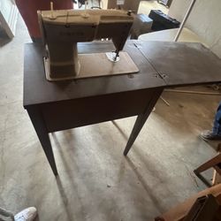 Antique Sewing Machine And Desk For Sewing 