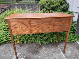 Sideboard / cabinet