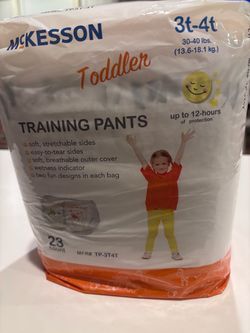 Diapers / training pants