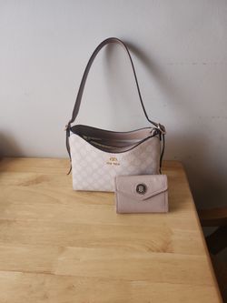 Purse 👛 and wallet