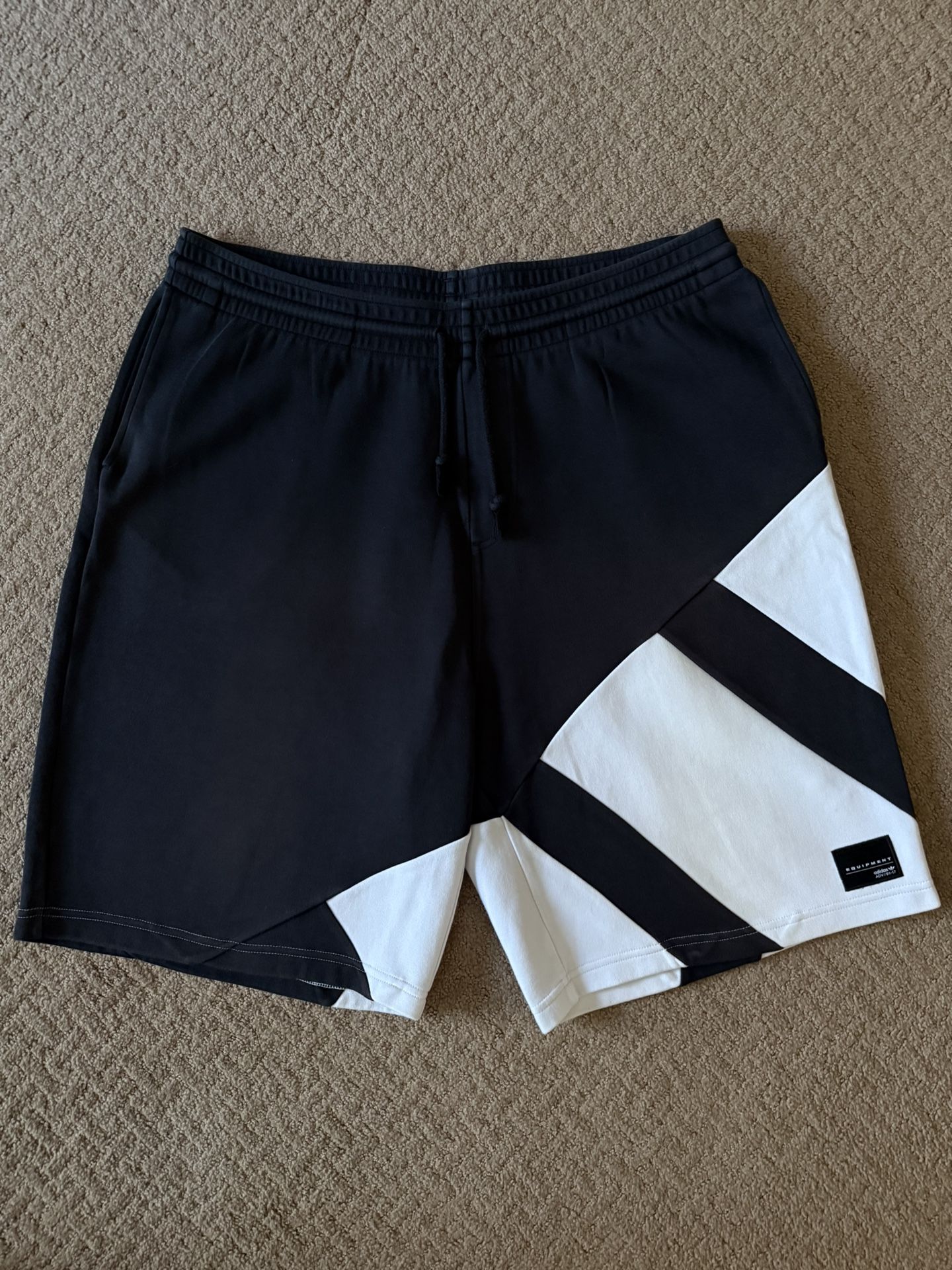 Adidas Originals EQT PDX Relaxed Shorts Black White Men’s size Large (2017) *RARE*