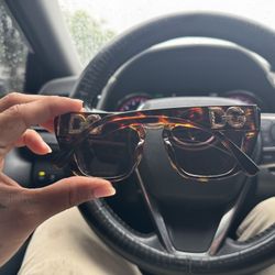 Dolce Gabán Women’s Sunglasses
