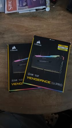 Corsair / DDR4 / RGB / 8GBs
