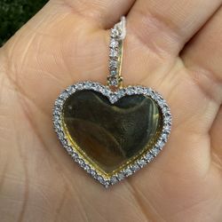 10k Diamond Picture Charm 