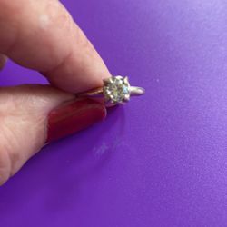 14 K Gold Natural .5 Ct Diamond Promise Or Engagement Ring