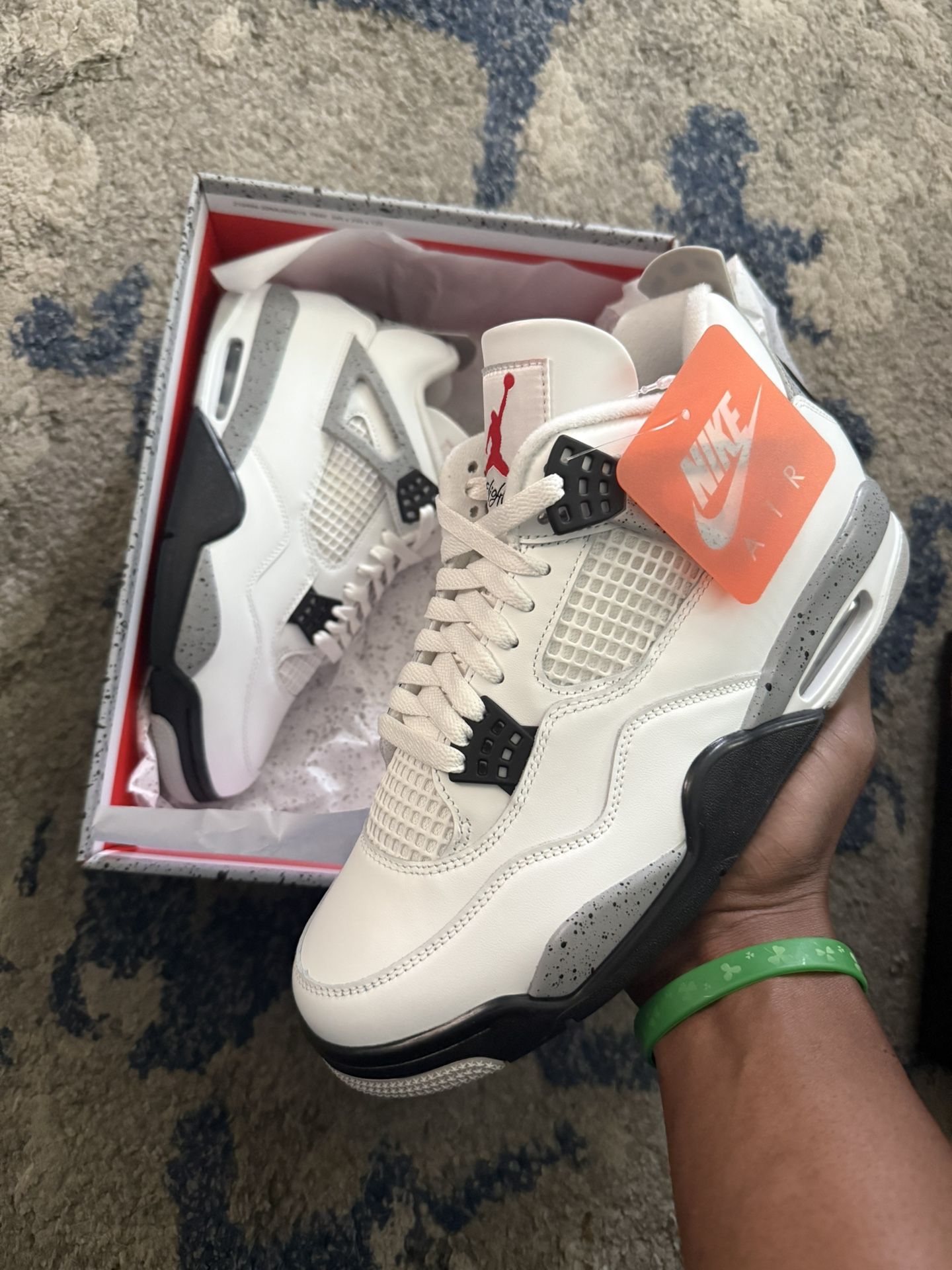 Jordan 4 White Cement 