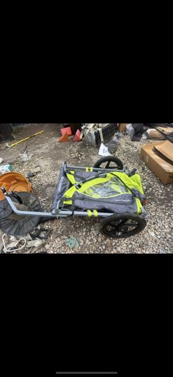 Childe Trailer Schwinn Double Child Bike Trailer – Folding for Sale in San Antonio, TX ...