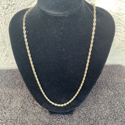 American Showcase Gold Tone Rope Chain Necklace 18” . .