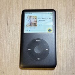 iPod Model:A1238 5thGen 80GB Blk Tested Good w/7120 Songs Good Battery Read Info 