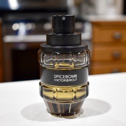 Viktor & Rolf Spicebomb EDT Pour Homme Cologne 