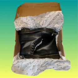 Doc Marten Boots Combat Boots Women’s Size 7