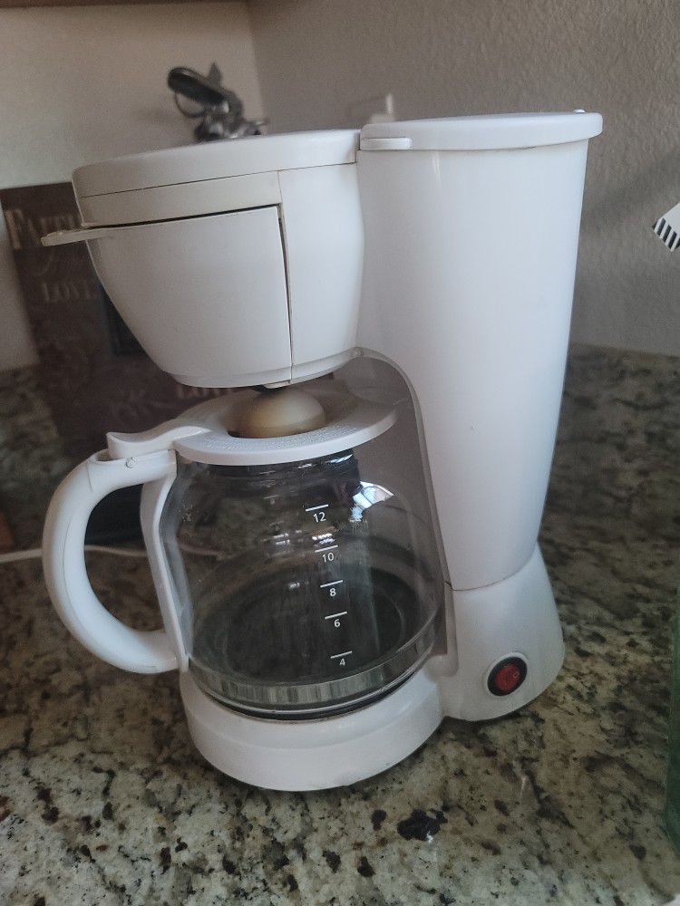 White Coffee Maker 12cup