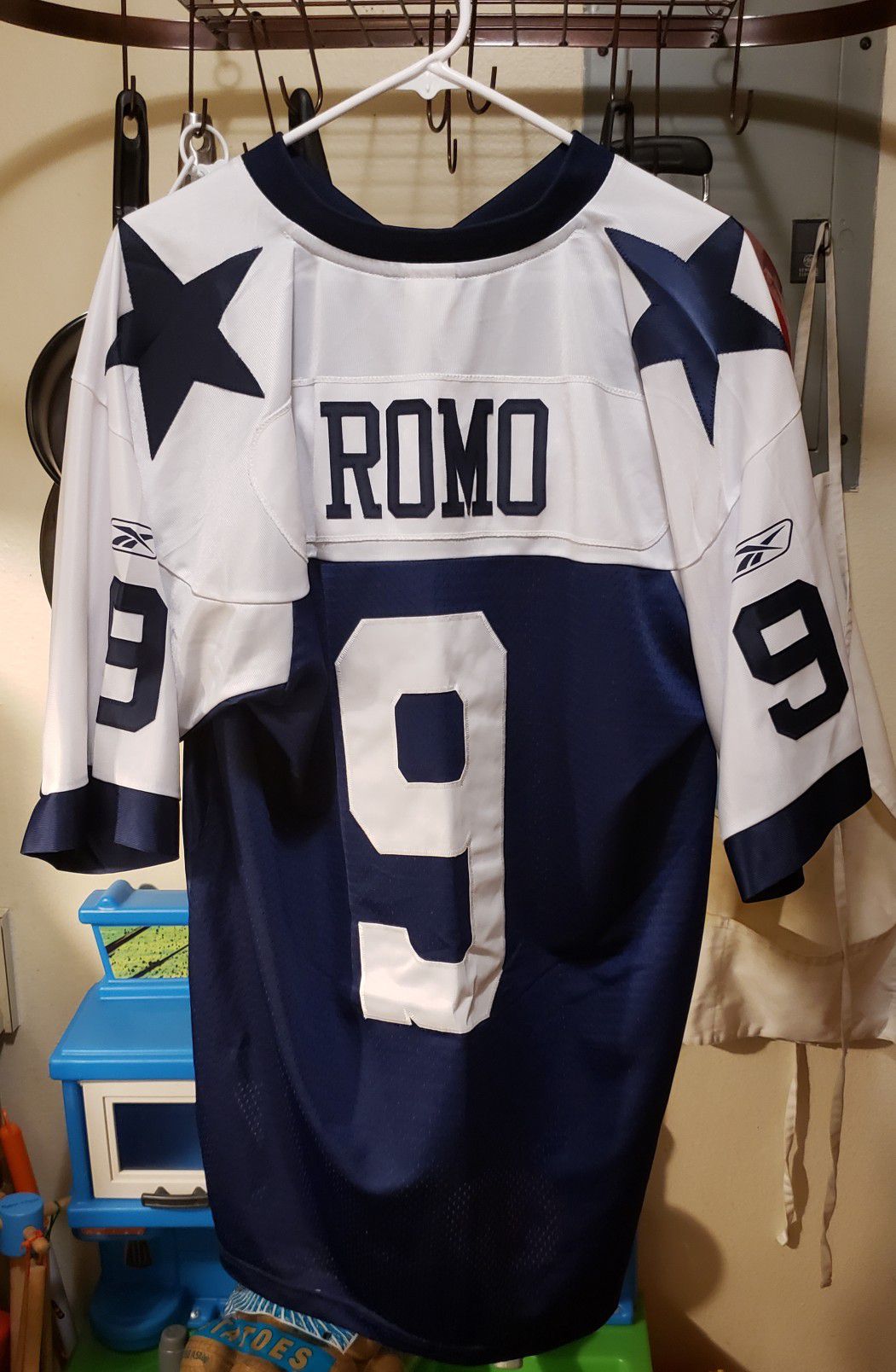 Vintage NFL Dallas Cowboys Tony Romo#9 Stitched Jersey Brand Reebok Size Large
