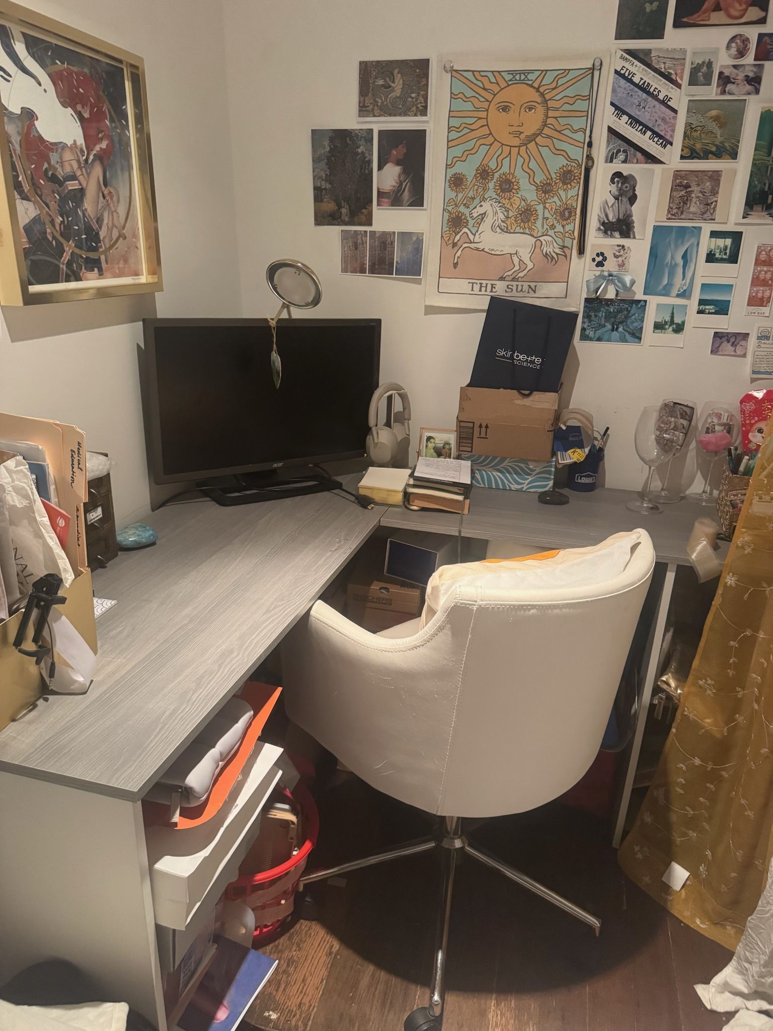 Gray And White Desk