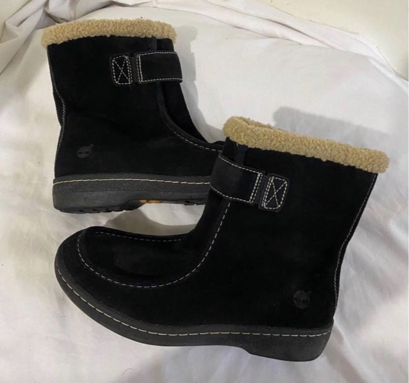 Timberland 64613 Black Suede Winnicut Winter Waterproof Boots Womens Sz 7M
