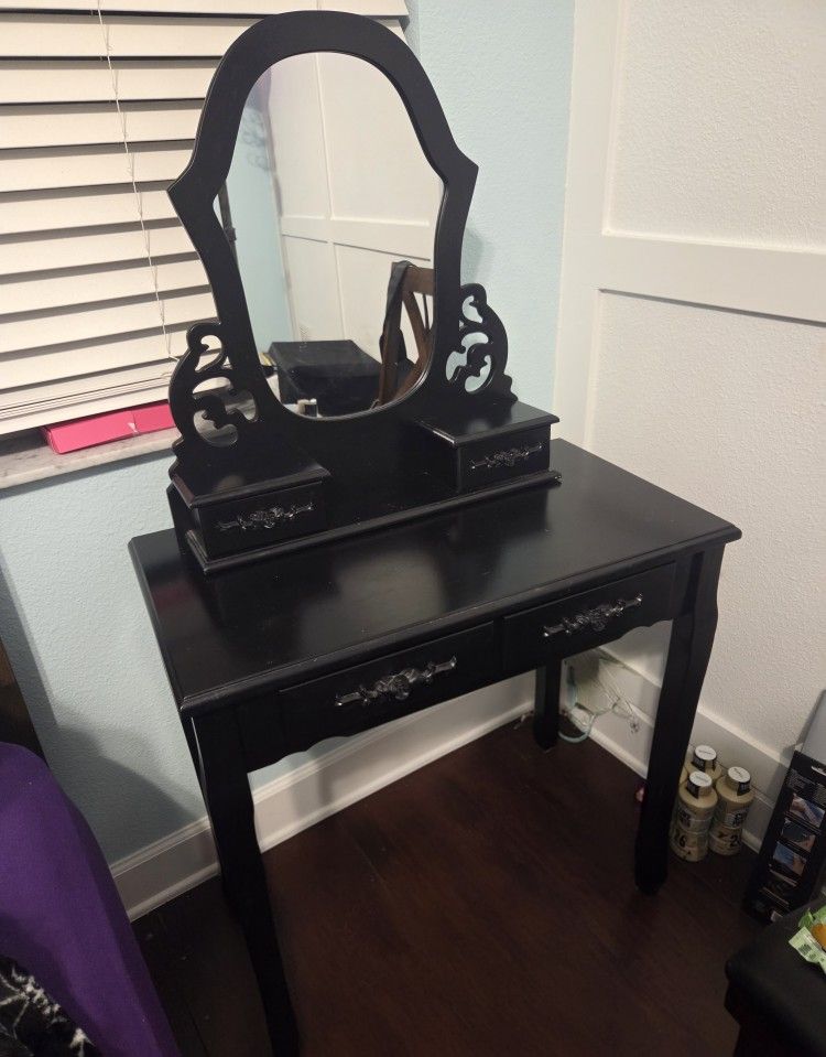 Black Vanity