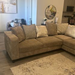 Couch For Sale!! Must Pick Up