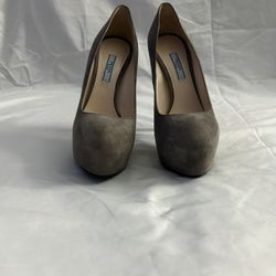 Tacones Prada Camoscio Basic Gray Suede Hidden Platform Pumps