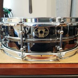 Ludwig Black Magic Brass Snare Drum - 15x5